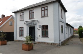 Kirkeby Forsamlingshus, Stenstrup